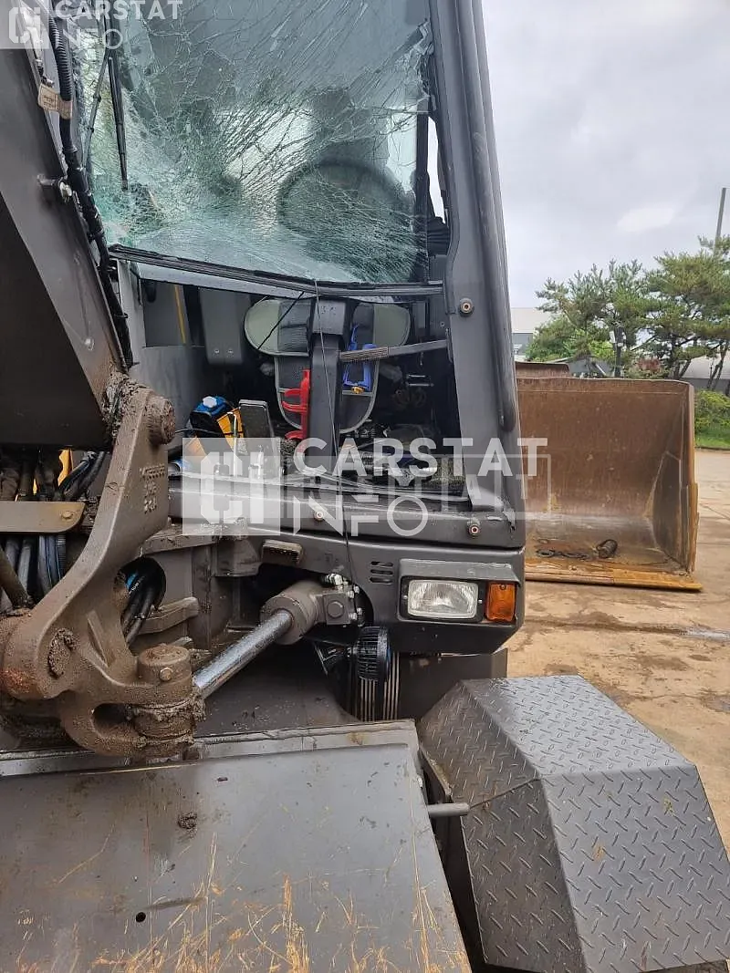 Photo 2 of 23: 2020 Volvo Excavator 850ESTATE, VIN VCEEW60EC00314402 — Korean insurance auction