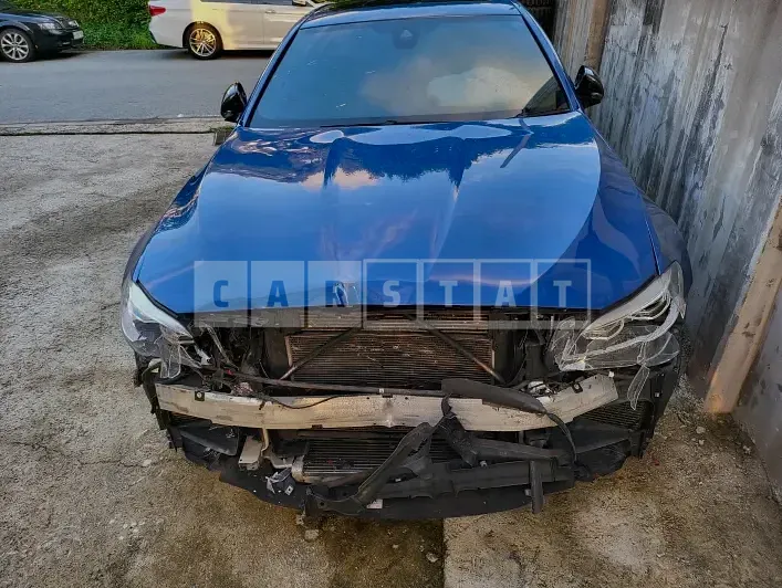 Photo 2 of 7: 2016 BMW M5, VIN WBSFV9107FGD77192 — Korean insurance auction