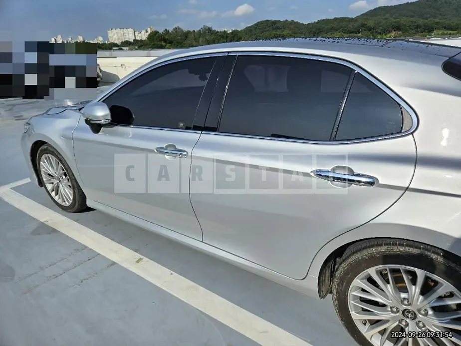 Photo 2 of 32: 2018 Toyota Camry — Korean insurance auction
