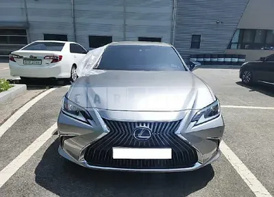 Photo 1 of 42: 2020 Lexus ES300h, VIN JTHB21B16L2111075 — Korean insurance auction