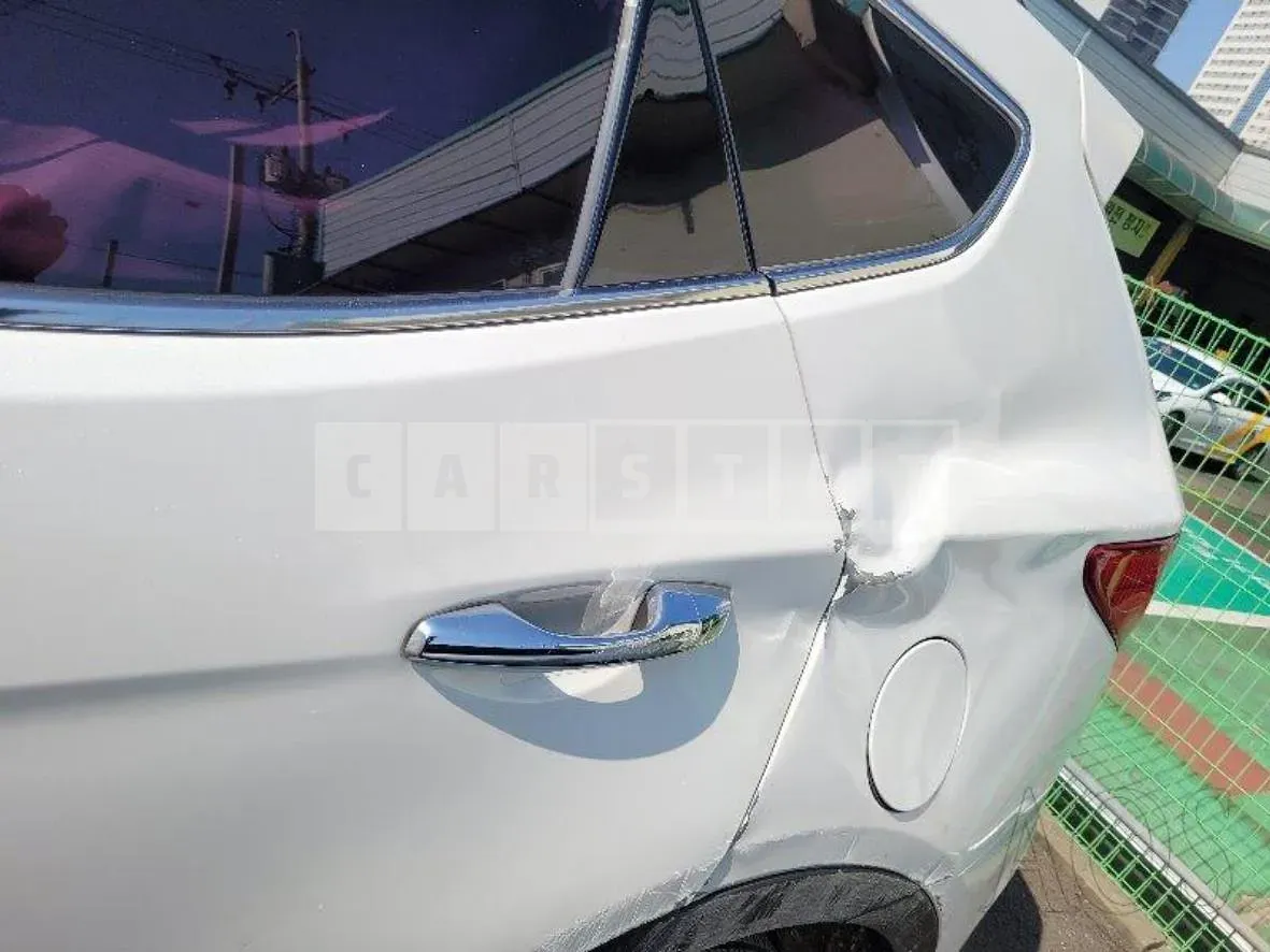 Photo 2 of 14: 2015 Hyundai Santa Fe 2.0, VIN KMHSW81UBFU492943 — Korean insurance auction