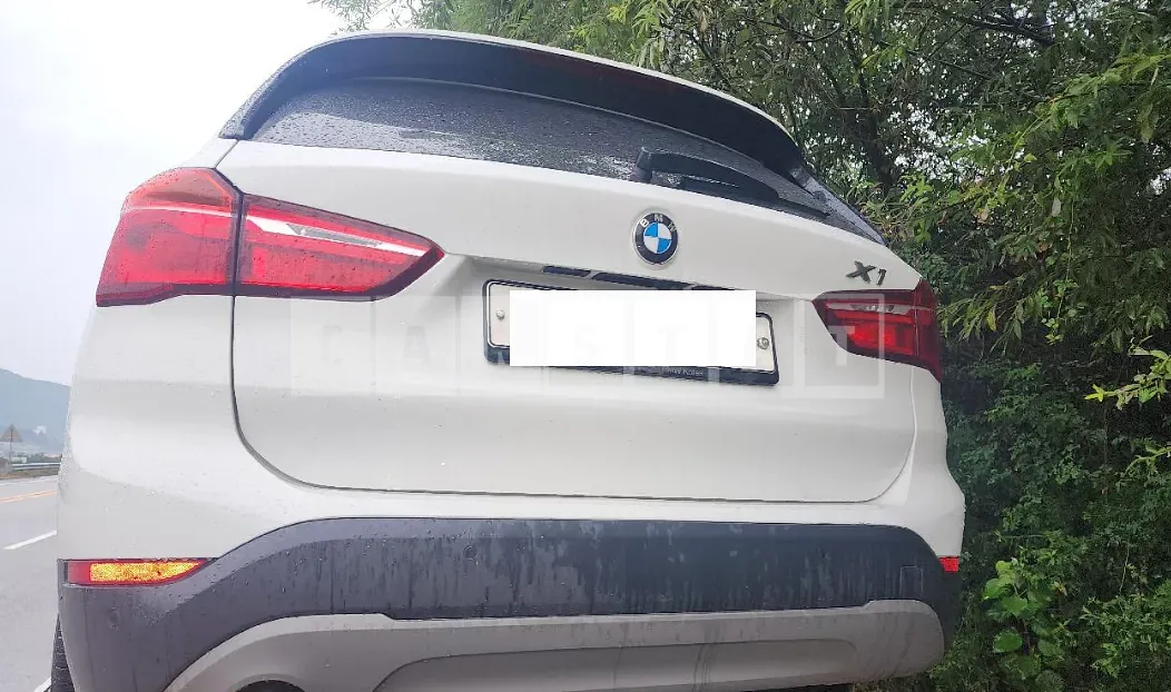Photo 3 of 3: 2017 BMW X1 xDrive 18d, VIN WBAHT9108H5J07550 — Korean insurance auction