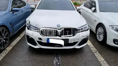 Photo 1 of 41: 2021 BMW 530e, VIN WBA51AG07NCH70720 — Korean insurance auction