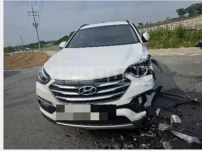 Photo 1 of 7: 2015 Hyundai Santa Fe DM — Korean insurance auction