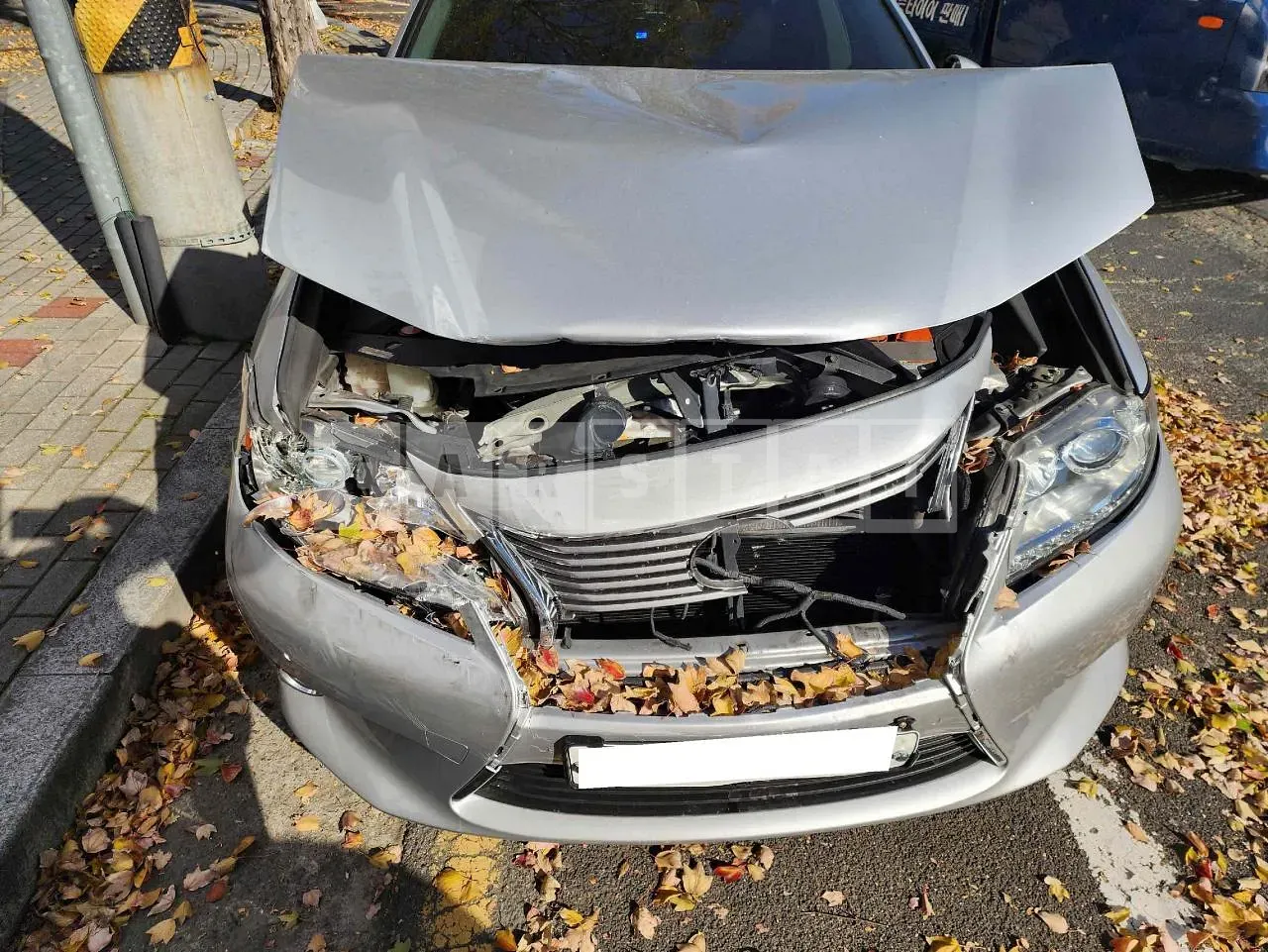 Photo 2 of 23: 2015 Lexus ES300h, VIN JTHBW1GG8F2093328 — Korean insurance auction