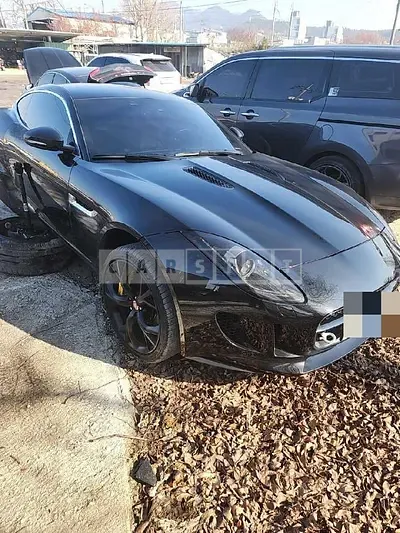 Photo 1 of 15: 2015 Jaguar F-Type, VIN SAJAA61U5F8K19232 — Korean insurance auction