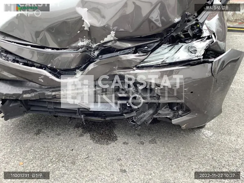 Photo 2 of 14: 2020 Toyota Camry Hybrid, VIN JTNB21HK2L3071231 — Korean insurance auction