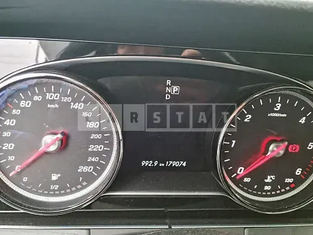 Photo 2 of 20: 2017 Mercedes-Benz E220d, VIN WDDZF0EB4HA058382 — Korean insurance auction
