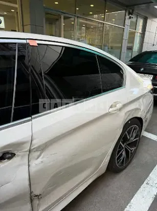 Photo 2 of 15: 2021 BMW 530i xDrive — Korean insurance auction