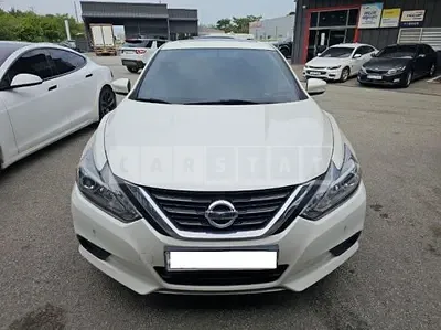 Photo 1 of 8: 2017 Nissan Altima 2.5 — Korean insurance auction