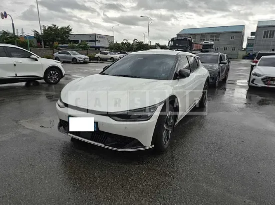 Photo 2 of 16: 2022 Kia EV6 — Korean insurance auction