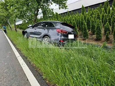 Photo 1 of 5: 2018 Kia Sorento — Korean insurance auction