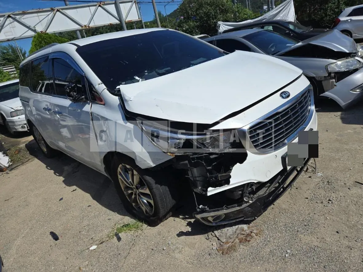Photo 2 of 17: 2014 Kia Carnival — Korean insurance auction