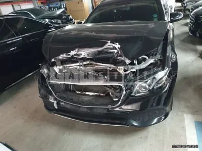 Photo 1 of 11: 2020 Mercedes-Benz E220d — Korean insurance auction