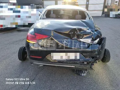 Photo 1 of 17: 2018 Mercedes-Benz CLS400 d 4Matic — Korean insurance auction