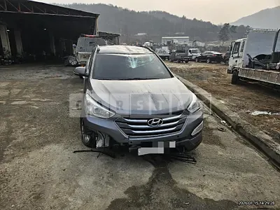 Photo 1 of 26: 2015 Hyundai Santa Fe DM Diesel 2.0 4WD — Korean insurance auction
