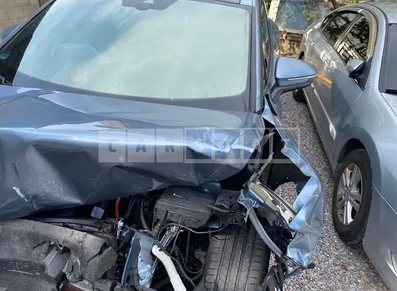 Photo 2 of 24: 2022 Volkswagen ID.4 — Korean insurance auction