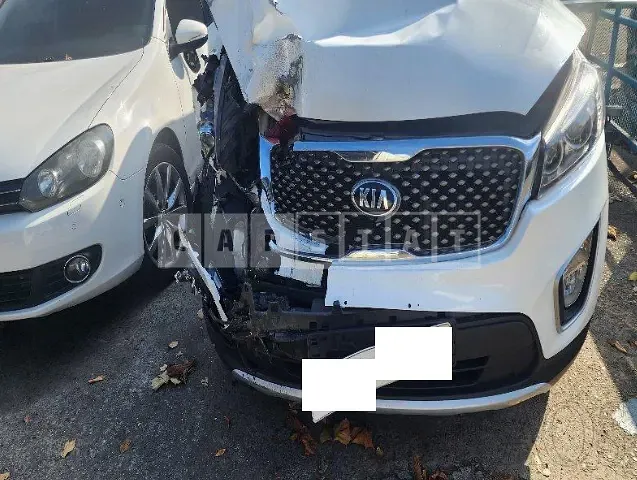 Photo 2 of 26: 2017 Kia Sorento, VIN KNAPS81ABHA295095 — Korean insurance auction