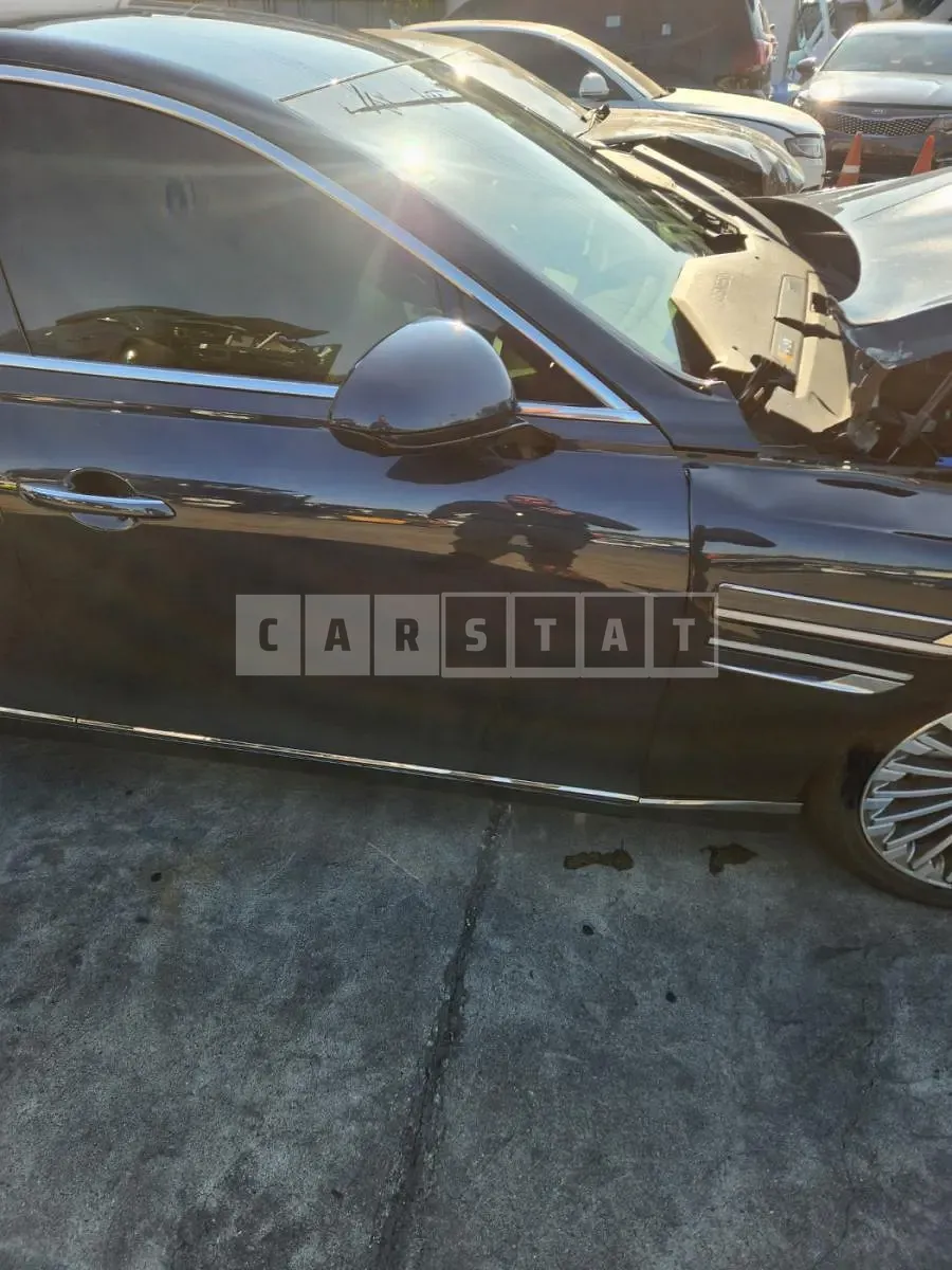 Photo 2 of 15: 2022 Genesis G80 Electrified, VIN KMTGE411PNU003276 — Korean insurance auction