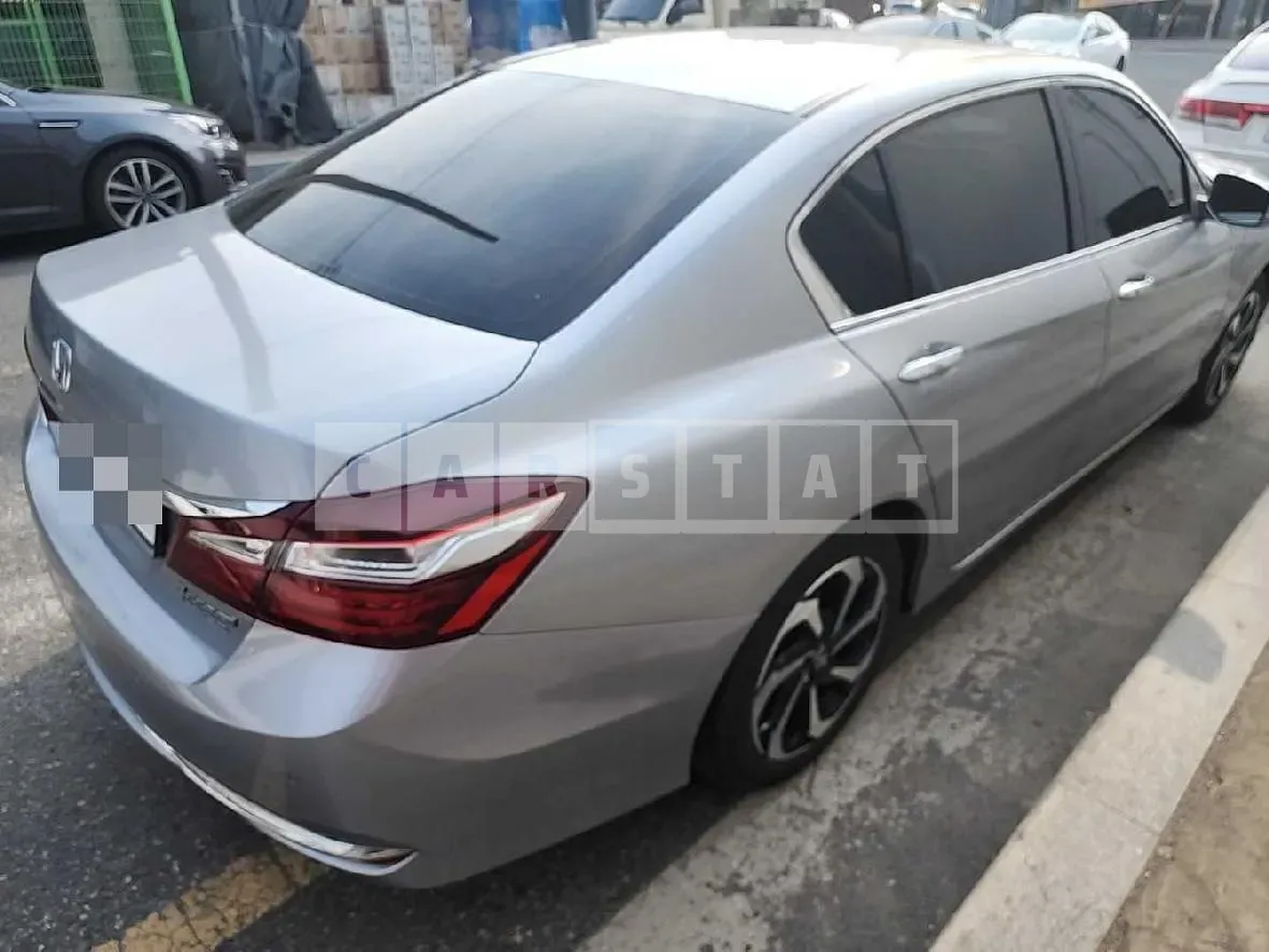 Photo 2 of 8: 2017 Honda Accord 2.4, VIN 1HGCR2680HA514540 — Korean insurance auction