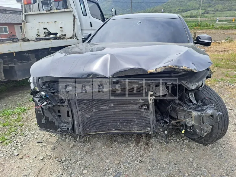 Photo 2 of 7: 2015 Genesis 3.3 — Korean insurance auction