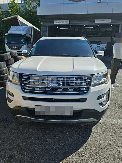 Photo 1 of 8: 2017 Ford Explorer 2.3 AWD — Korean insurance auction