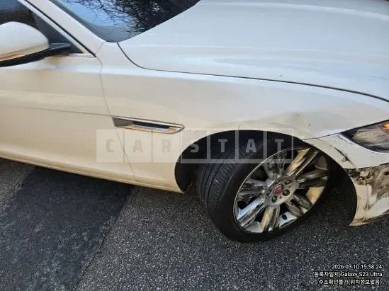 Photo 2 of 19: 2017 Jaguar XF 20d — Korean insurance auction