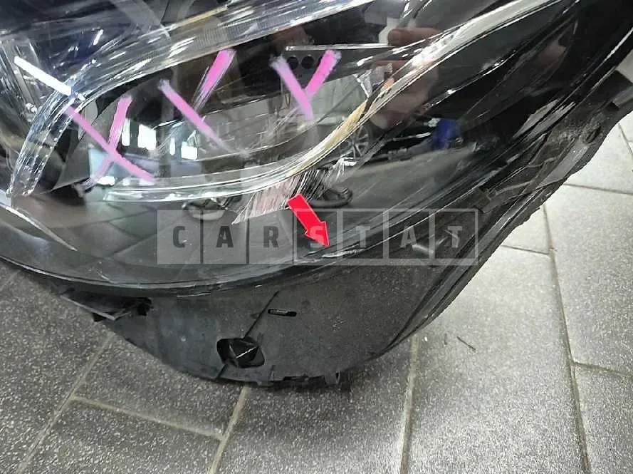 Photo 3 of 3: 2017 Mercedes-Benz (parts) E 220 d Headlamp — Korean insurance auction