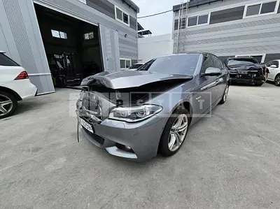 Photo 1 of 13: 2016 BMW 520d — Korean insurance auction