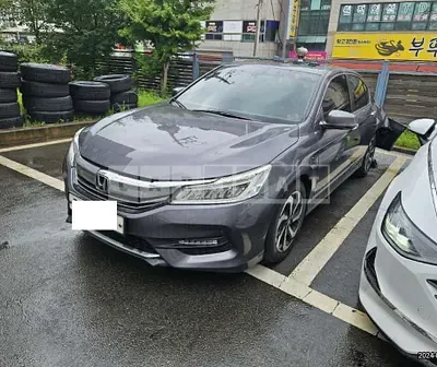 Photo 1 of 21: 2017 Honda Accord 2.4 — Korean insurance auction