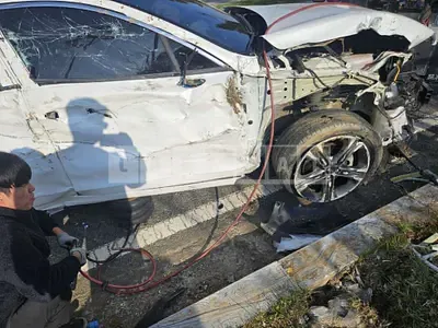 Photo 1 of 6: 2021 Kia K5, VIN KNAG6412BMA147754 — Korean insurance auction