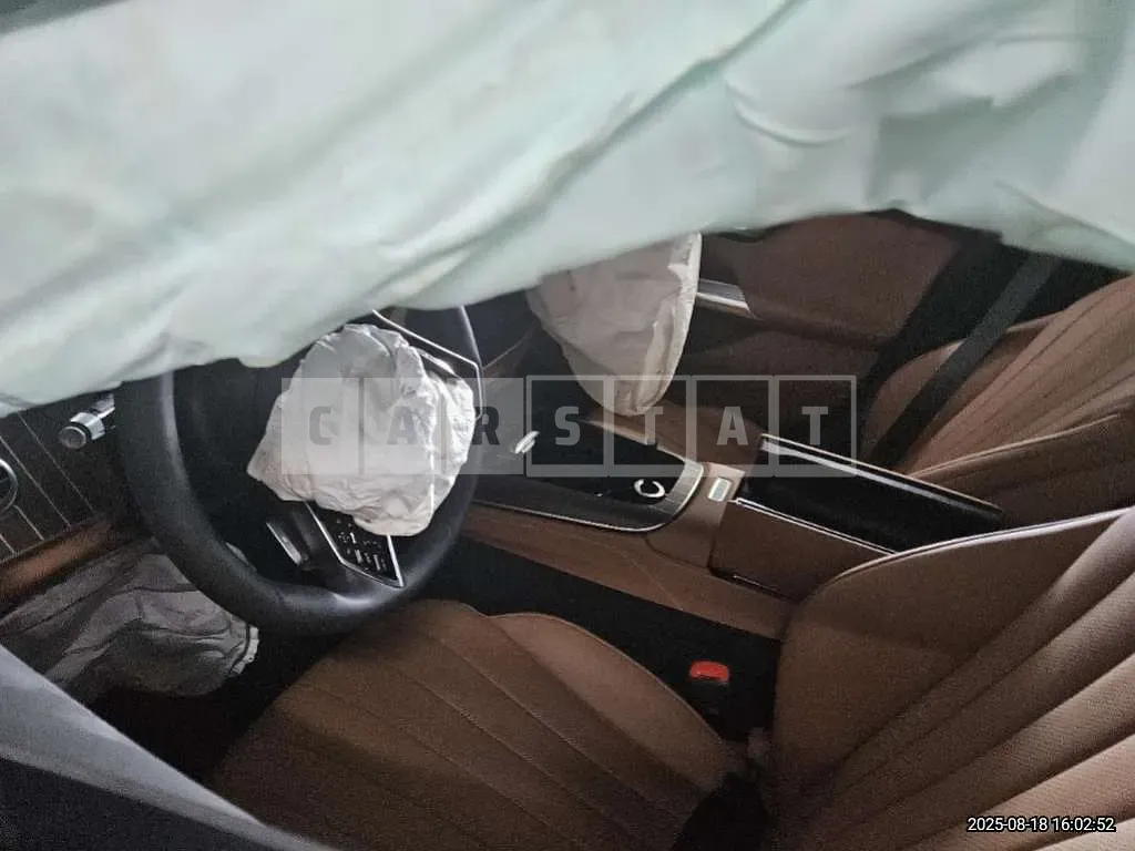Photo 2 of 11: 2024 Mercedes-Benz E300 4Matic — Korean insurance auction