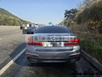 Photo 1 of 30: 2018 BMW 530i — Korean insurance auction