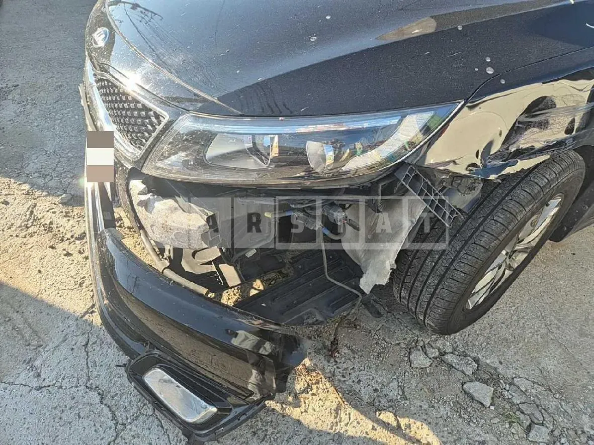 Photo 2 of 18: 2014 Kia K5 — Korean insurance auction