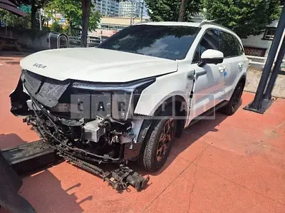 Photo 1 of 47: 2024 Kia Sorento, VIN KNARK81GBRA256805 — Korean insurance auction