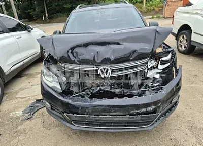 Photo 1 of 10: 2016 Volkswagen Tiguan 2.0 TDI BMT — Korean insurance auction