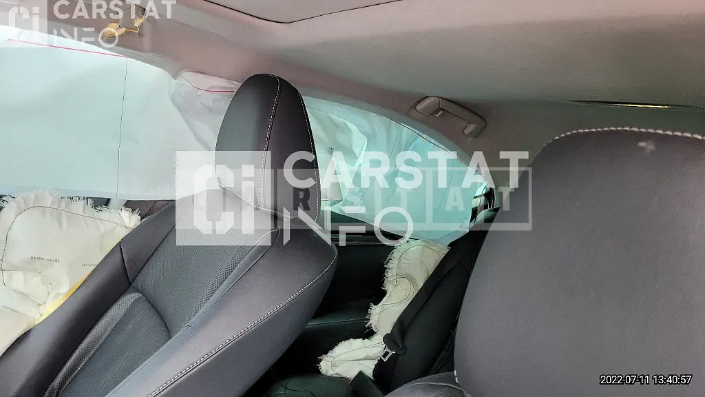 Photo 2 of 27: 2017 Lexus ES300h, VIN JTHBW1GG1H2150214 — Korean insurance auction