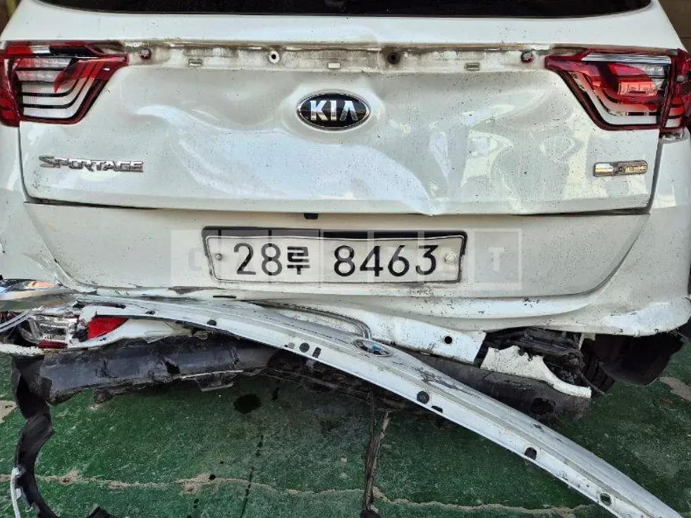 Photo 2 of 34: 2016 Kia Sportage — Korean insurance auction