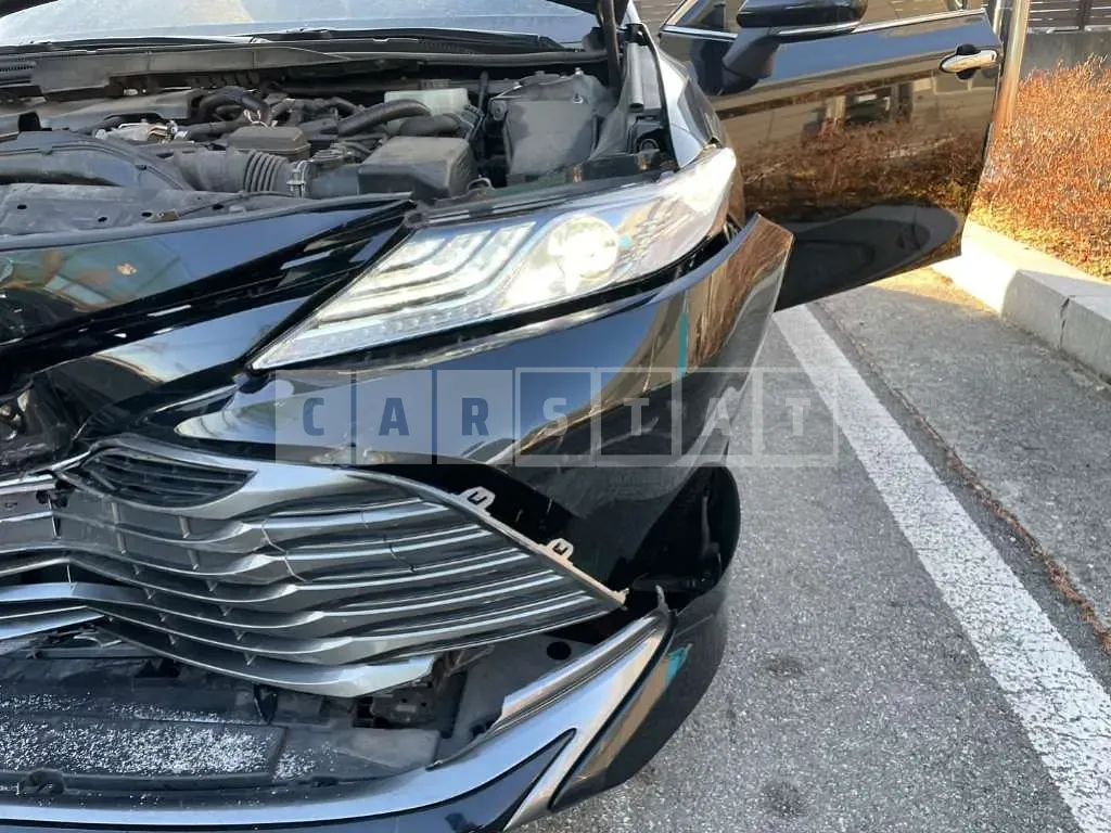 Photo 2 of 25: 2019 Toyota Camry Hybrid, VIN JTNB21HK2K3039765 — Korean insurance auction