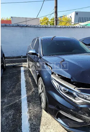 Photo 2 of 11: 2019 Kia K5, VIN KNAGT411BKA327498 — Korean insurance auction