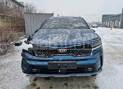 Photo 1 of 22: 2021 Kia Sorento, VIN KNARH81FGMA075279 — Korean insurance auction