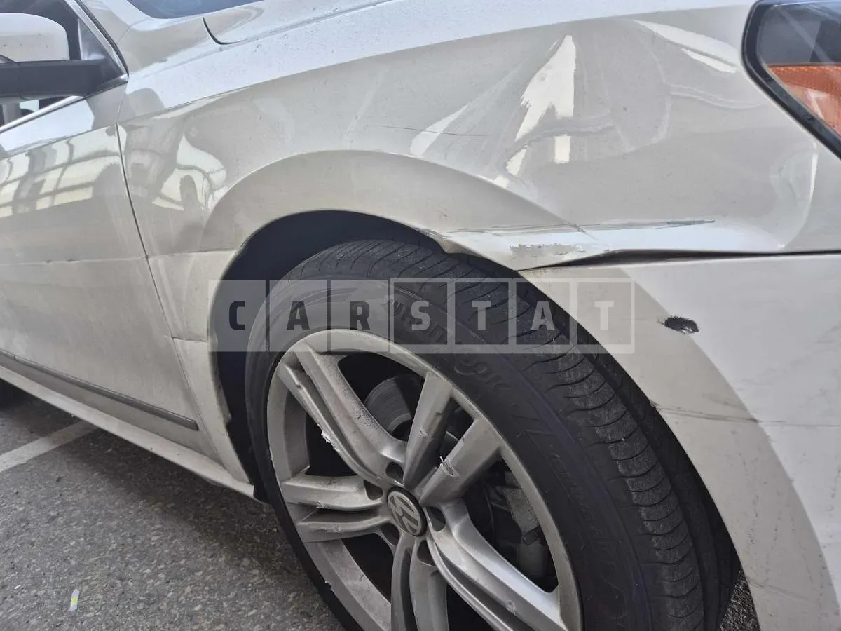 Photo 2 of 3: 2015 Volkswagen Passat 2.0 TDI — Korean insurance auction