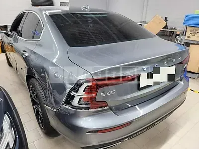 Photo 1 of 11: 2019 Volvo S60T5 — Korean insurance auction