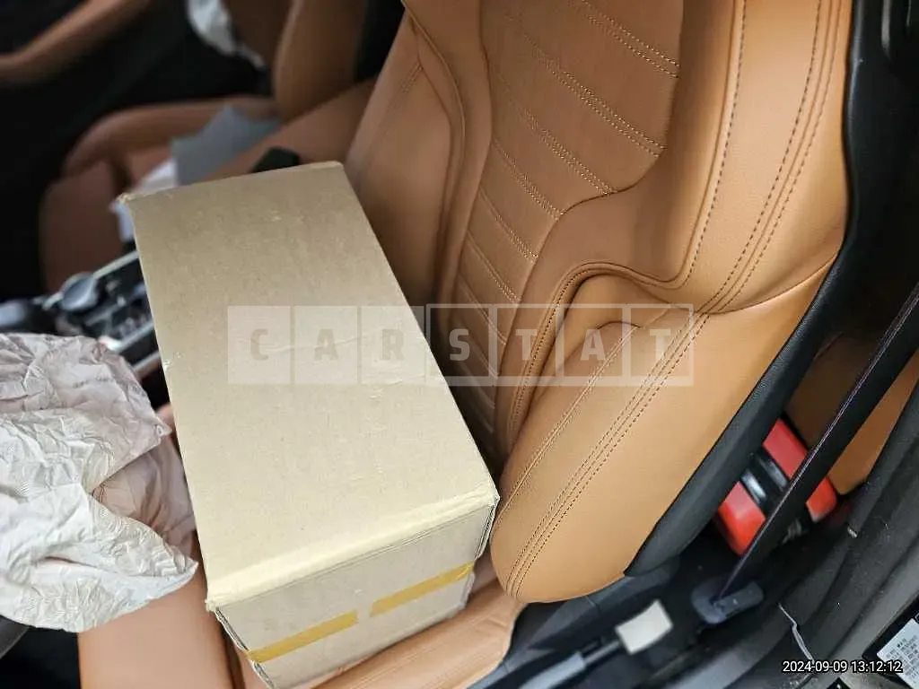 Photo 2 of 31: 2023 BMW M2 — Korean insurance auction