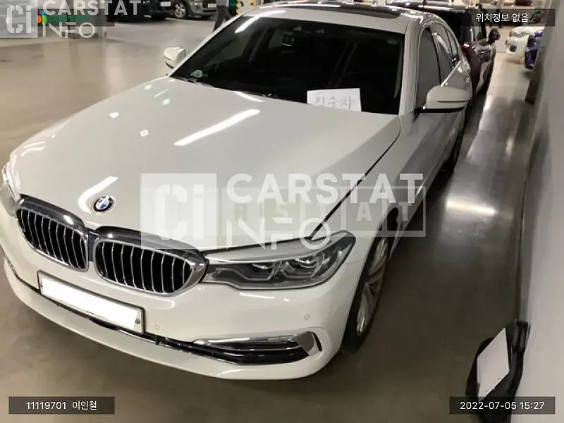 Photo 2 of 9: 2019 BMW 530i xDrive, VIN WBAJD9102JWC83902 — Korean insurance auction