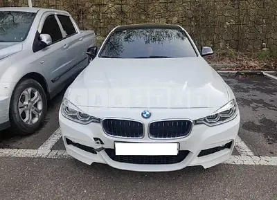 Photo 1 of 10: 2018 BMW 320i — Korean insurance auction
