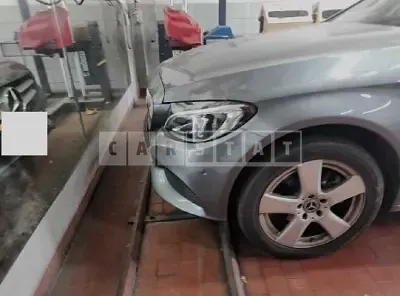 Photo 1 of 9: 2017 Mercedes-Benz C200, VIN WDDWF4CB7HF510115 — Korean insurance auction