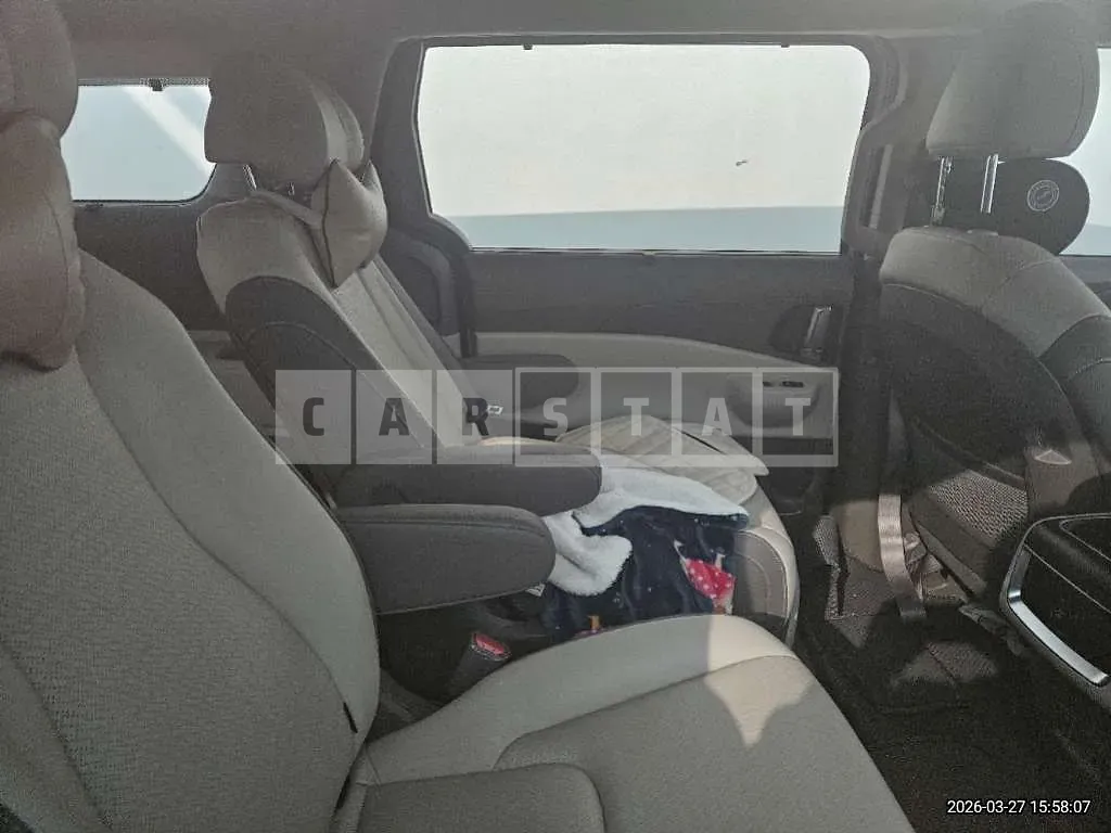Photo 2 of 10: 2025 Kia Carnivals — Korean insurance auction