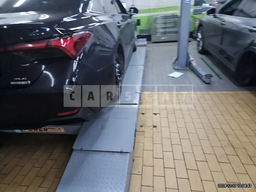 Photo 2 of 47: 2019 Toyota Avalon Hybrid — Korean insurance auction