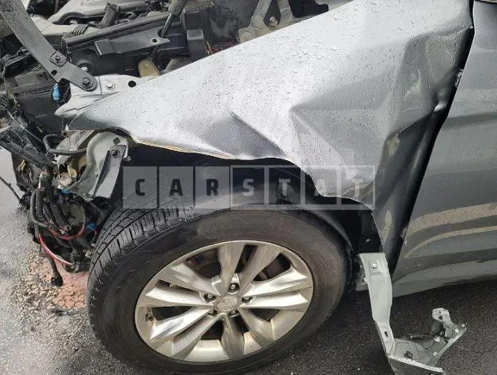 Photo 2 of 16: 2018 Hyundai Santa Fe DM 2.0, VIN KMHSW81UBJU851143 — Korean insurance auction